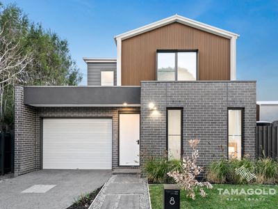 8 / 18 Stapley Crescent, Altona North