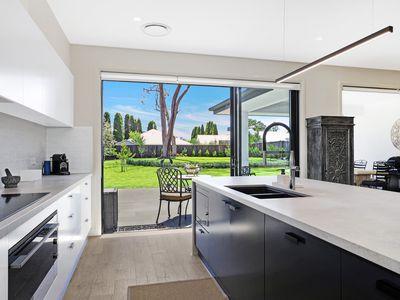 42 Retford Rd, Bowral