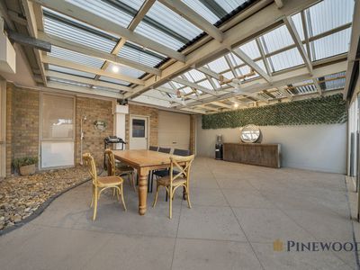 42 Plowman Court, Epping