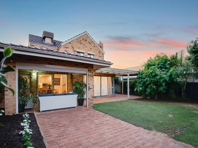 22 Godetia Gardens, Mount Claremont