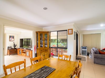 8 McIntyre Court, Urraween
