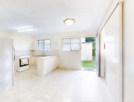 Water Views from the Block, Exceptional Shed Space & Endless Potential image 7