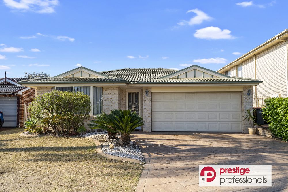 6 Derwent Court, Wattle Grove