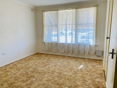 12 Caroline Street, Dubbo