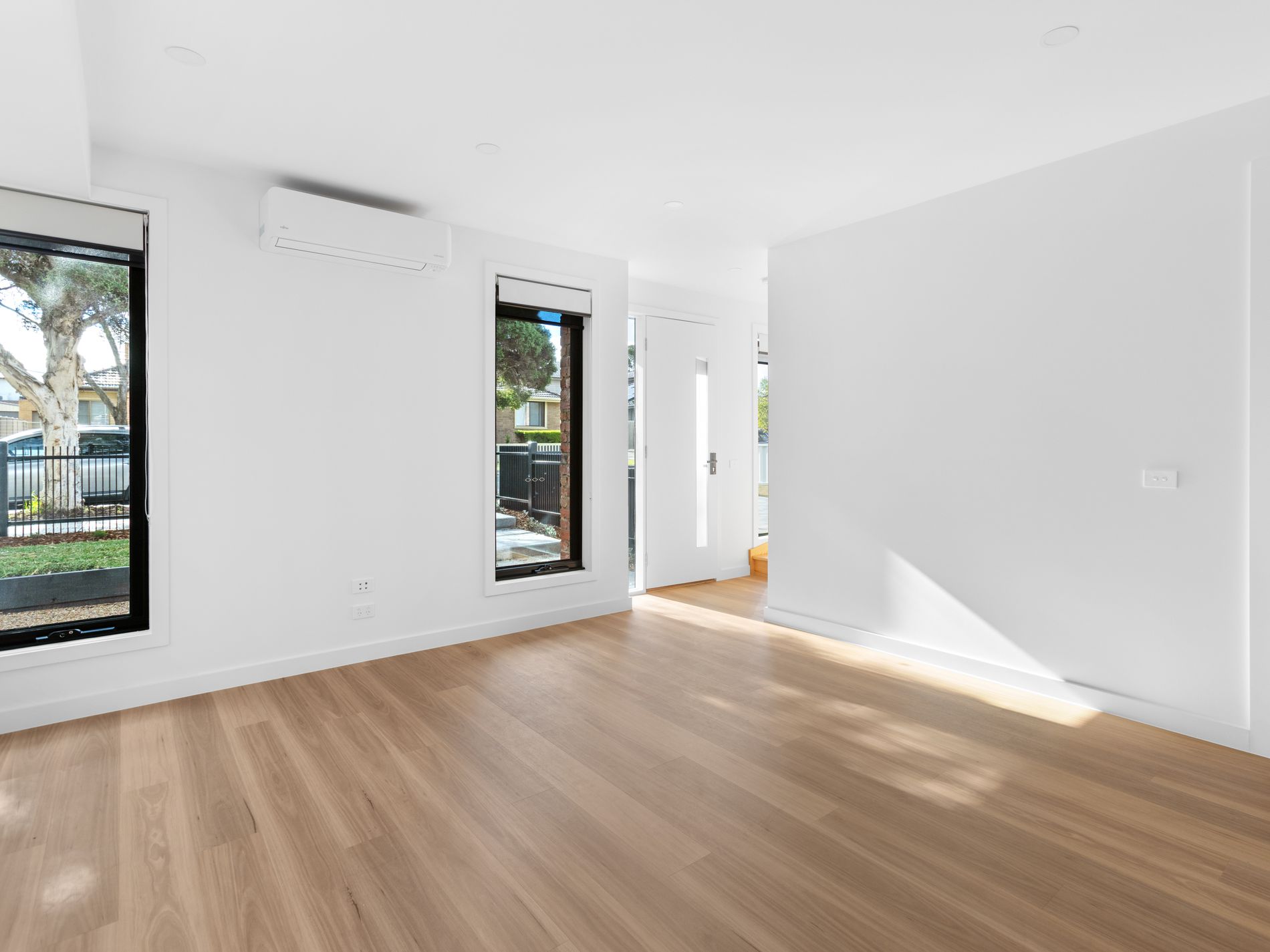 1 / 29 Hampton Parade, West Footscray