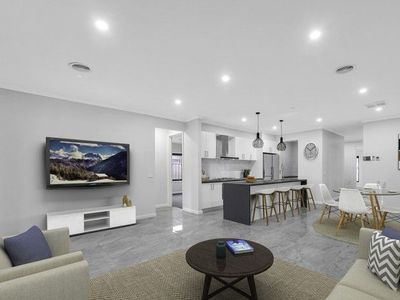 109 Holyoake Parade, Manor Lakes