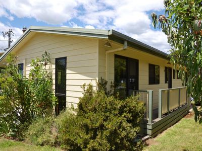 13 Wonnangatta Avenue , Tawonga South