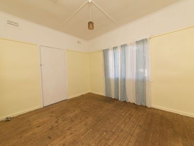 11 Tink Avenue, Dubbo
