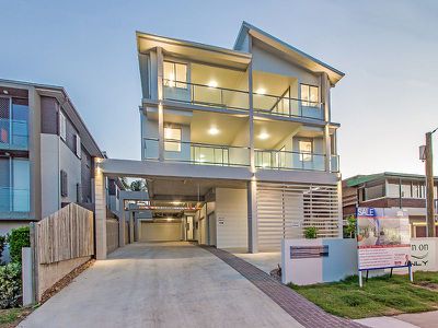 5/54 Yamboyna Street, Manly