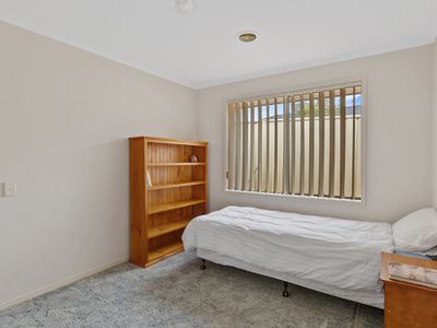 7 DOYLE CRESCENT, Seymour