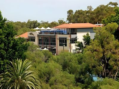 25 / 16 Kings Park Road, West Perth