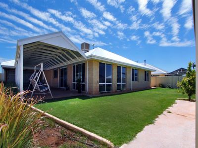 10 Henderson Drive, Kalgoorlie