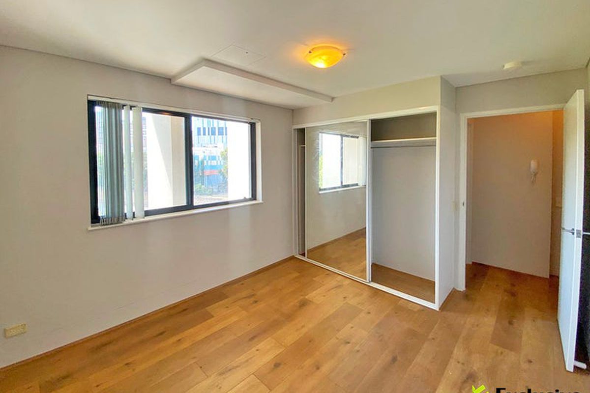 310E / 138-140 Carillon Avenue, Newtown