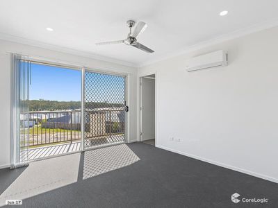 5 Apple Berry Avenue, Coomera