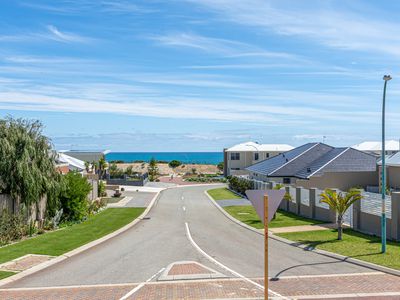 27 Moonlighter Way, Yanchep