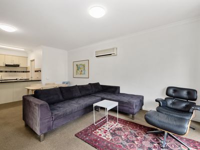 9 / 11 Regal Place, East Perth