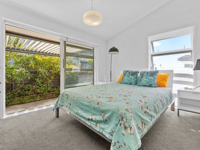 1/64 Seaview Road, Castor Bay