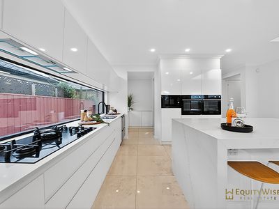 97 Rondo Drive, Manor Lakes