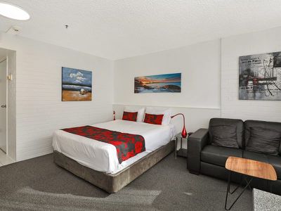 2201 / 923 David Low Way, Marcoola