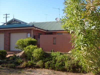2 / 1 James Street, Dubbo