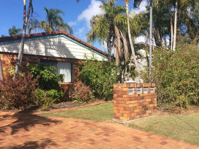 4 / 6 Kehlet Street, Point Vernon