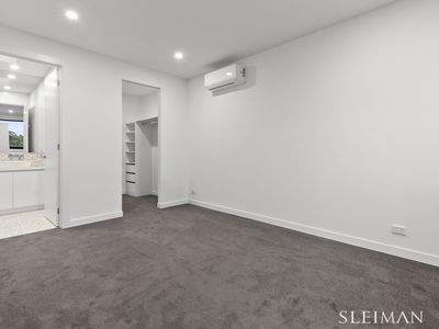 10 / 53 Surrey Drive, Keilor East