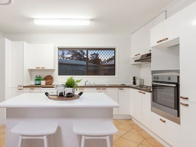 111 Bray Road, Lawnton