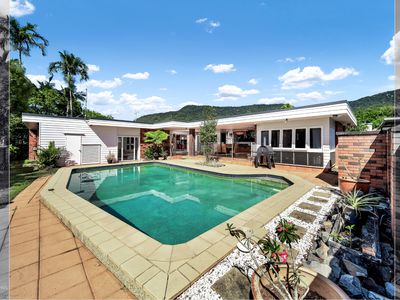 6 Peridot Street, Bayview Heights
