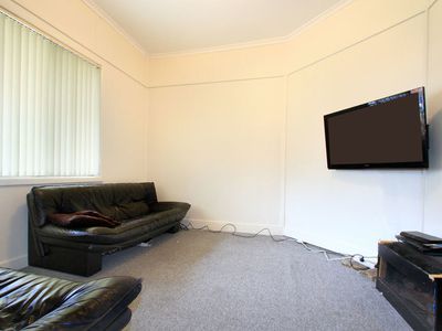 1 / 32 Urunga Parade, Wollongong