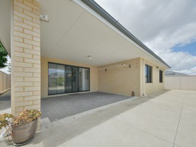 20 Ambleside Parade, Waikiki