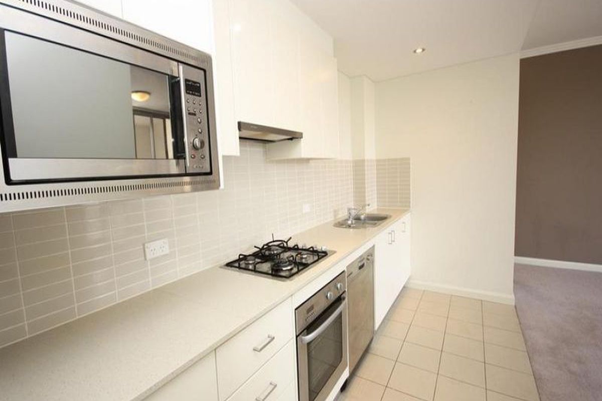 218 / 21 Hill Road, Wentworth Point