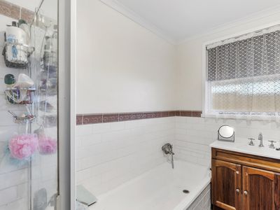 11 SMITH STREET, Seymour