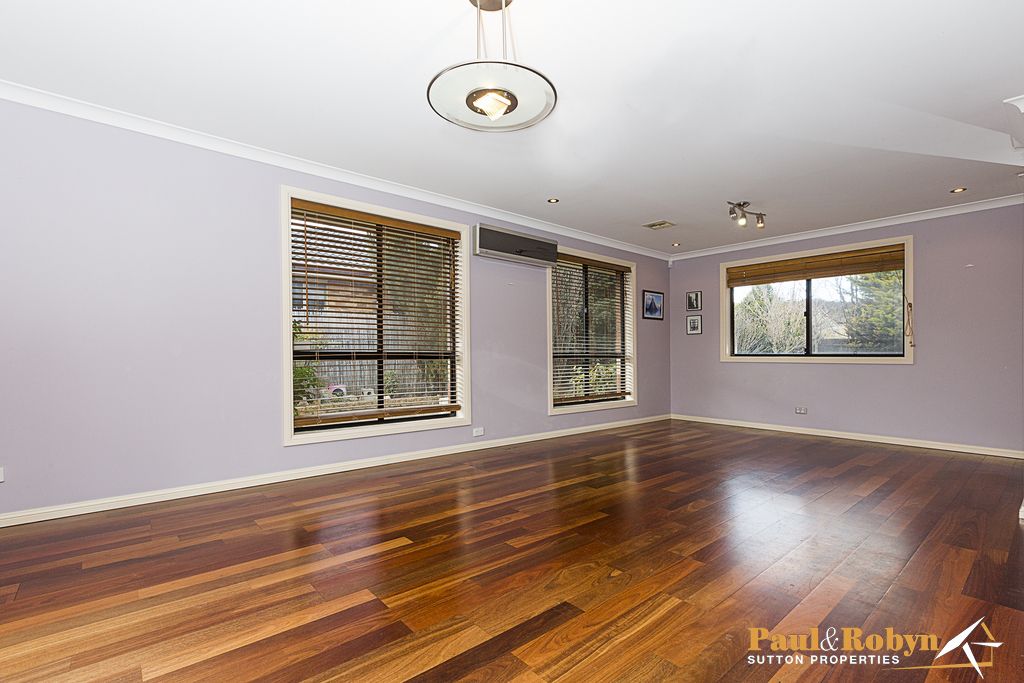 22 Dillwynia Crescent, Jerrabomberra