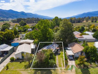 17 Freeburgh Avenue, Mount Beauty