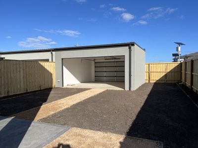 543 Hogans Road, Tarneit