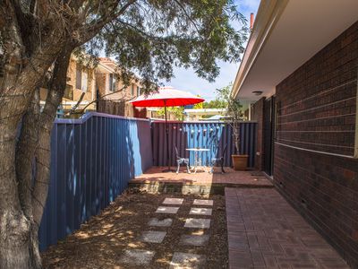 10/2 Muriel Avenue, Woodlands