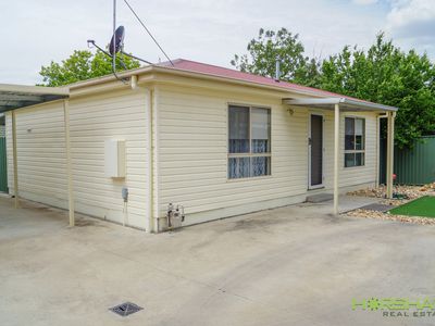 2 / 26 Philip Street, Horsham