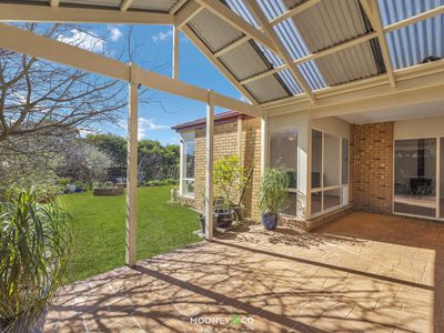 16 Huntingdale Close, Cranbourne