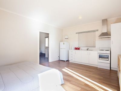 22 Railway Terrace East, Tantanoola