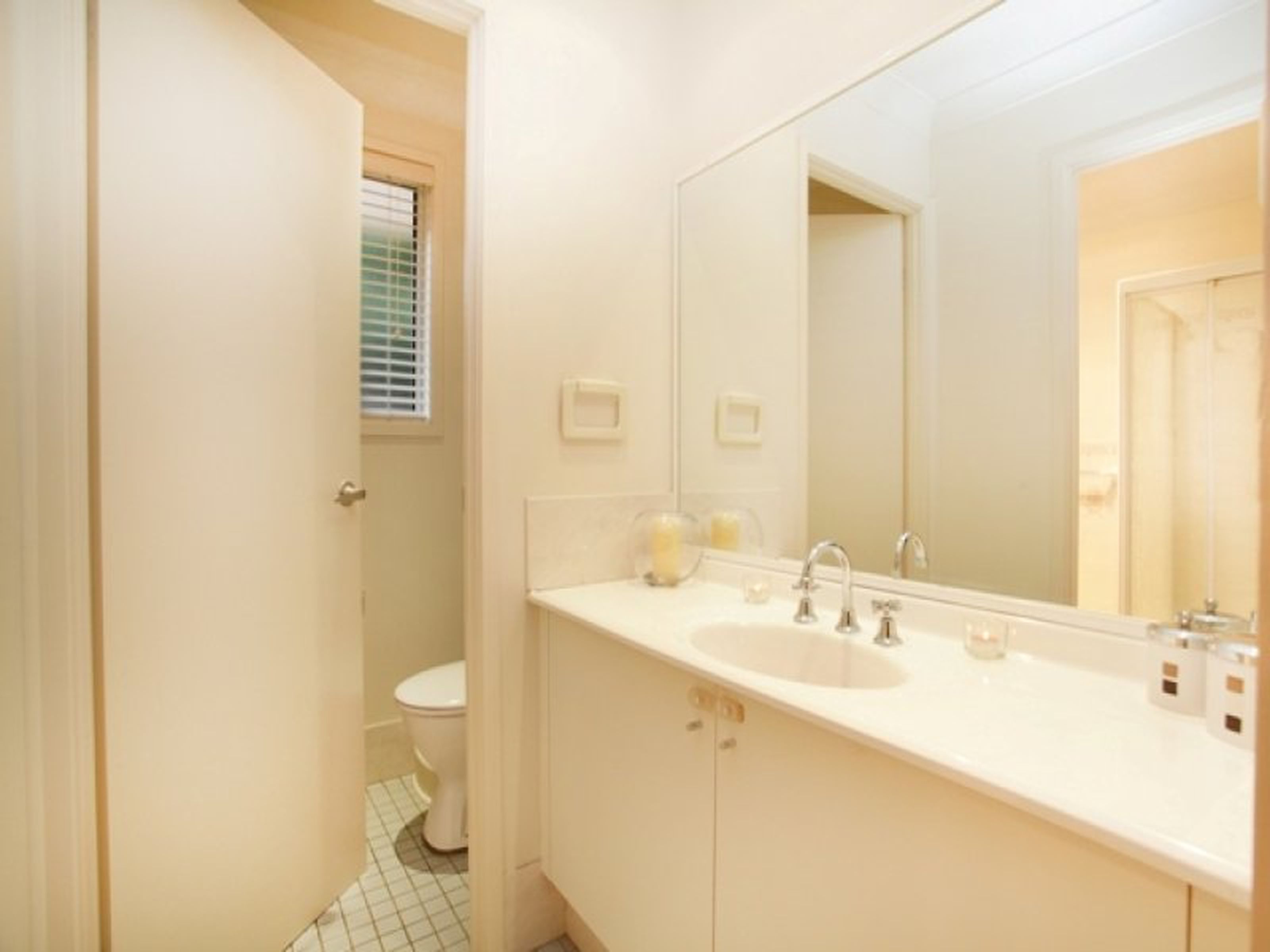 3 Bruckner Place, CLAREMONT MEADOWS