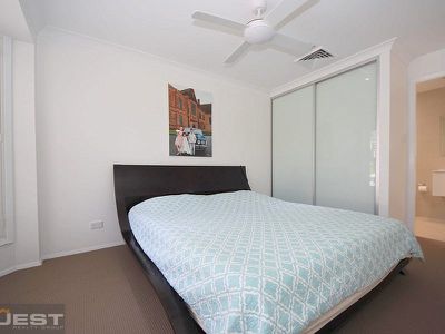 8 Amberdale Avenue, Picnic Point