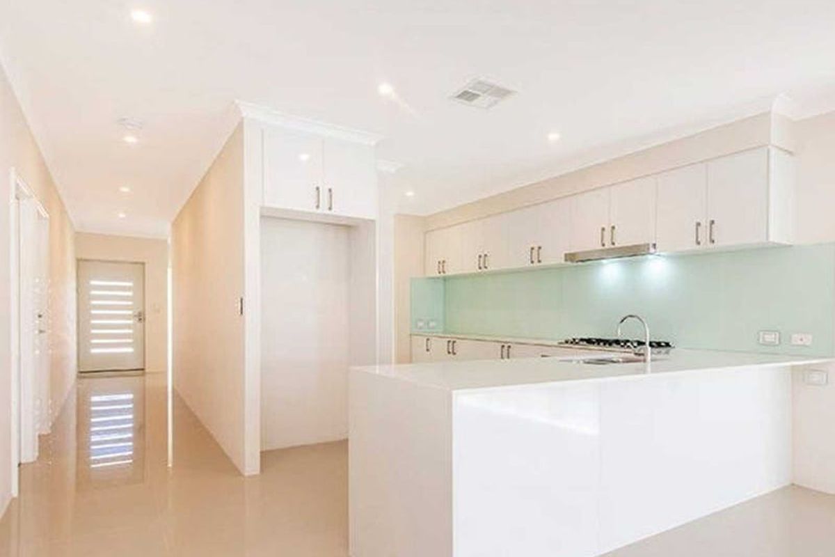 8 Greywacke Entrance, Piara Waters