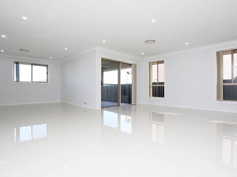 10 Spitzer Street, Gregory Hills