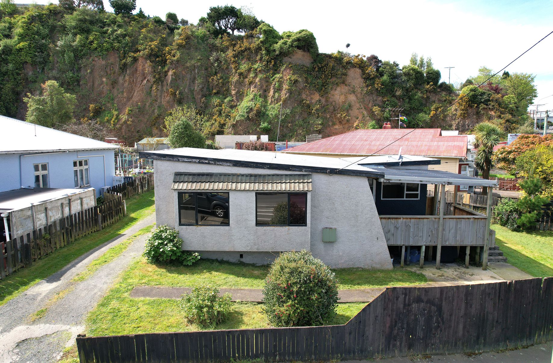 96 South Road, The Glen