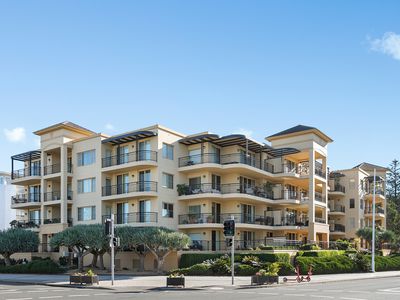 24 / 2-8 Harbour Street, Wollongong