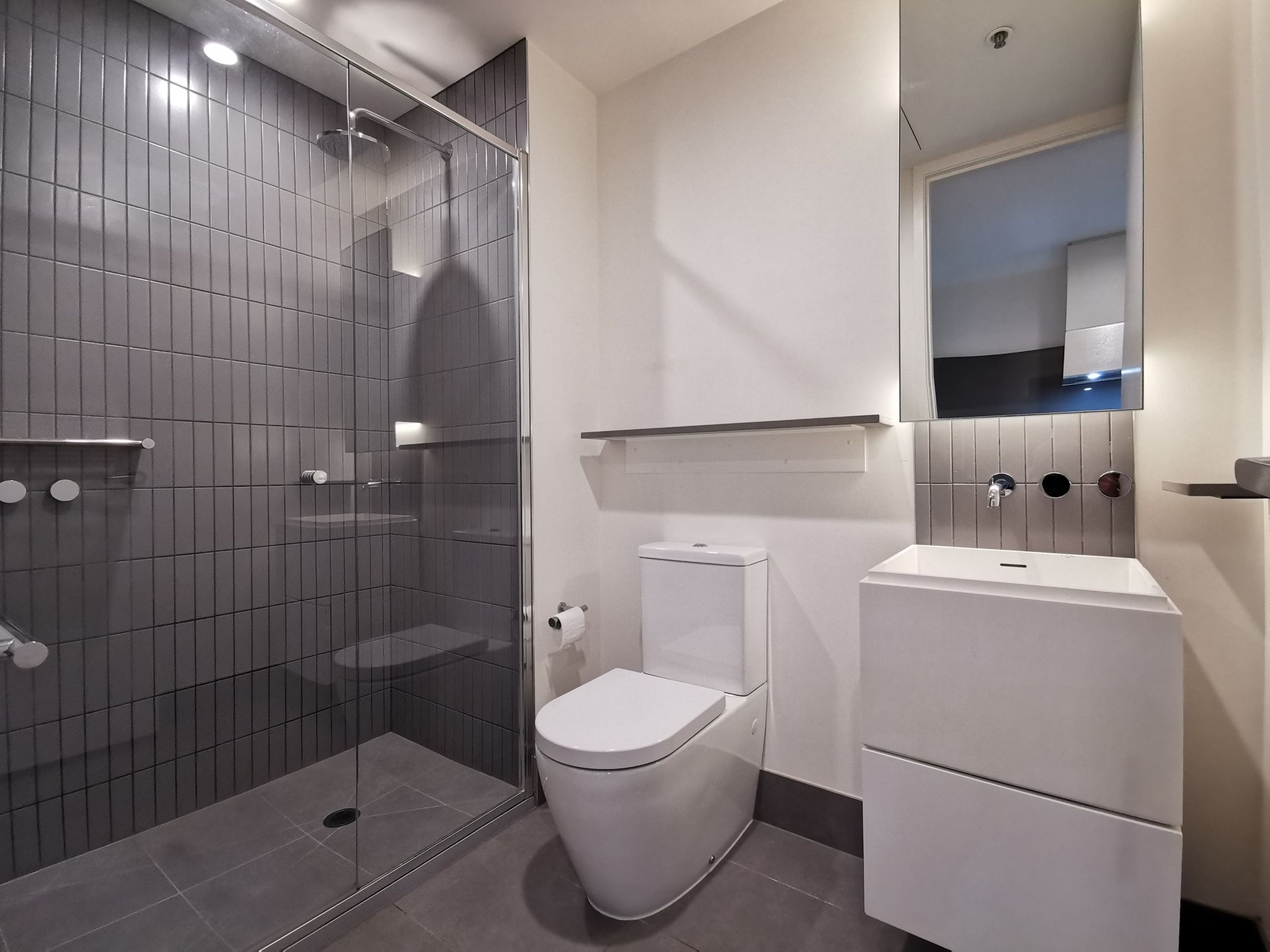 2010 / 105 Clarendon Street, Southbank