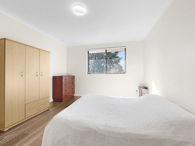 8 / 16 Central Avenue, Westmead