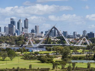 701 / 96 Bow River Crescent, Burswood