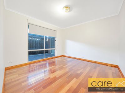 3 Dyson Drive, Lynbrook