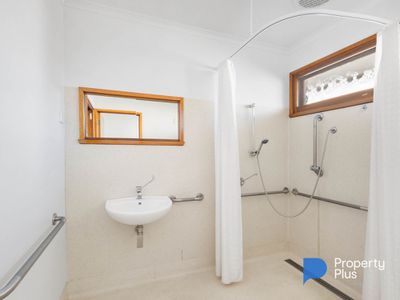 2 James Street, Strathdale